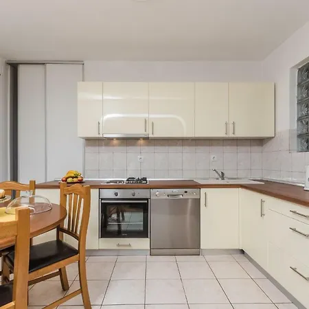 Matosic * Crikvenica